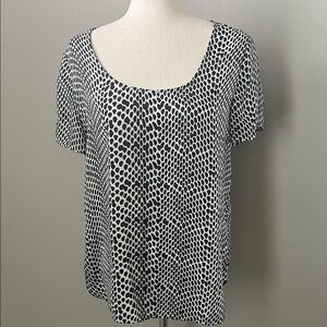 Banana Republic Black & White Snake Dot Short Sleeved Semi Sheer Blouse-Size Med